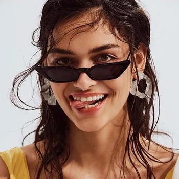 2018 Marca de Diseñador Sexy Cat Eye Gafas de sol de las Mujeres Retro Gafas de Sol de Marco de Plástico Rojo Mujer Lente Negra Sombra Oculos de sol