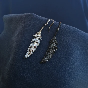 Chenu s925 plata esterlina pluma de nuevo pendientes de mujer francés misterioso de la luz negra de lujo de estilo de la pluma de gancho de oreja
