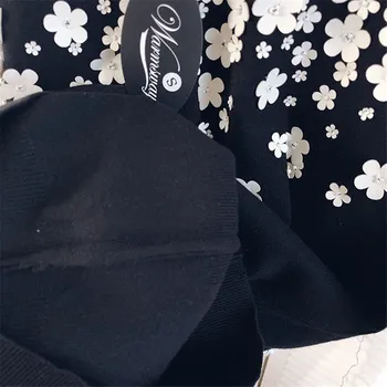 Las mujeres de la Moda Jersey Blanco Floral 3D Abalorios Slim Otoño Invierno Suéter Sencillo Vintage de Punto Superior Delgado Blusas C-034