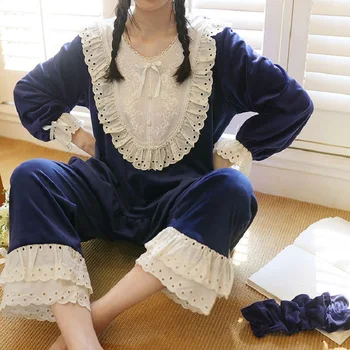 Suave Gruesa de Terciopelo de las Mujeres Pijamas Conjuntos Delicados Embroiderey Vintage Dulce Mujer de Franela de Manga Larga ropa de Dormir Otoño Invierno
